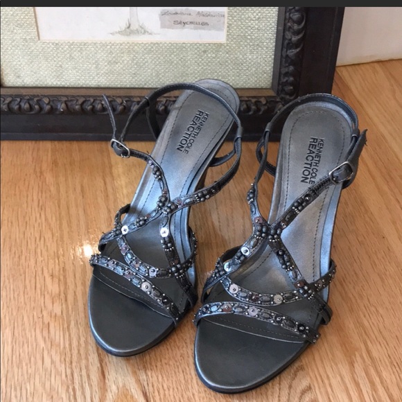 🏵 KENNETH COLE REACTION Strappy Sandal SZ 8 - 3” heel - Picture 1 of 9